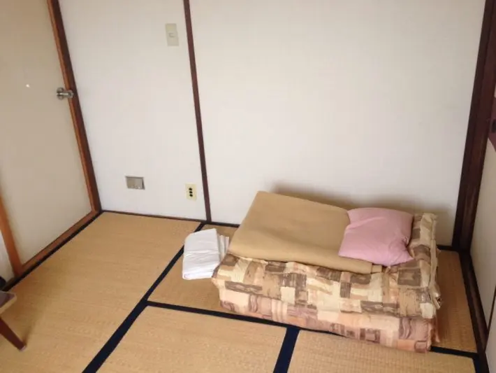 デンソー若草寮部屋